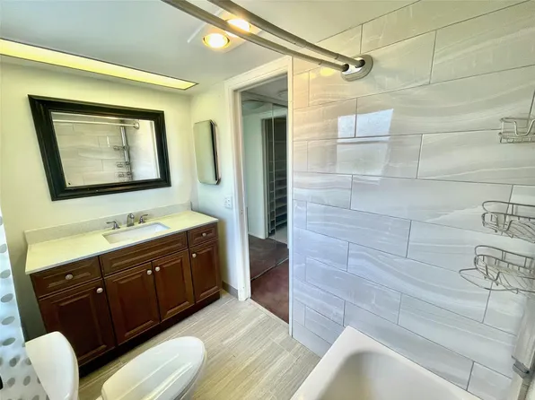 3090 N Course Drive #612, Pompano Beach, FL 33069