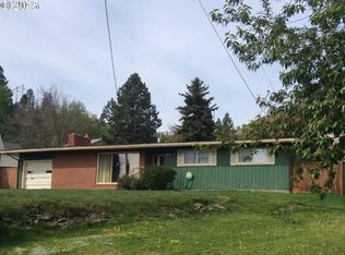 92 Oak St, La Grande, OR 97850