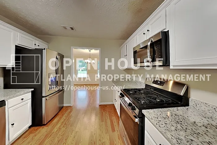7435 Calm Springs Dr — Photo 4