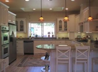 694 Stewart Rd, Grants Pass, OR 97526