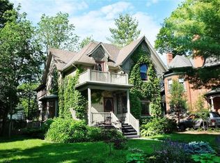 19 Roland St, Kitchener, ON N2G1K5