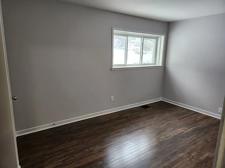231 D Brittany Dr — Photo 10