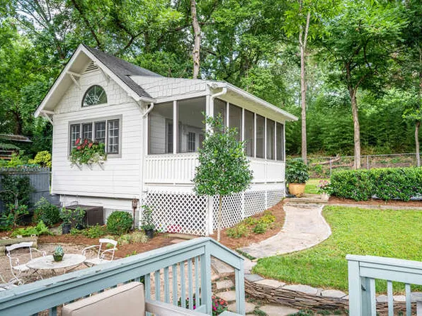 1651 Carroll Dr NW, Atlanta, GA 30318