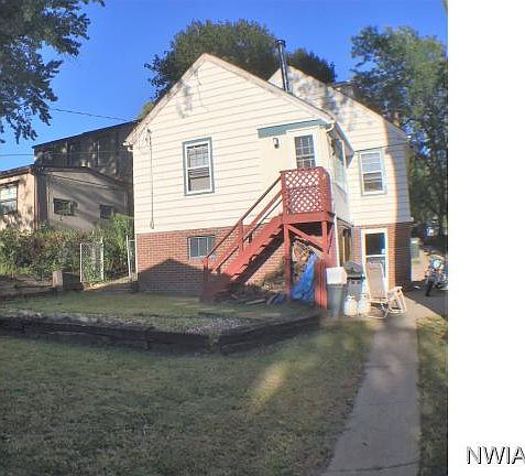 2nd image of 2215 S Palmetto St