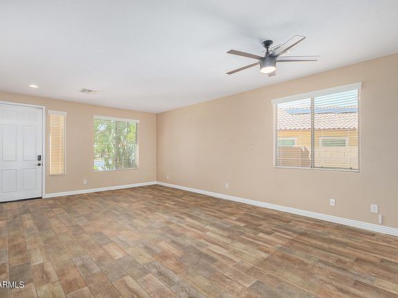 4th image of 244 E CARIBBEAN Drive
