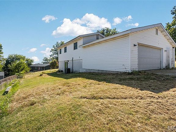 4th image of 5050 Country View Dr
