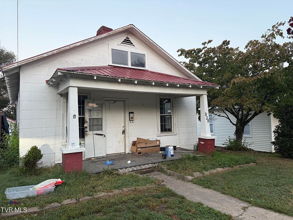 1st image of 938 Fairview Ave