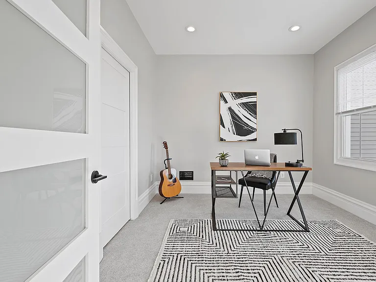 1027 Vinial St — Photo 15