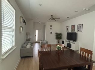 185 Gullivers Dr, Elgin, TX 78621