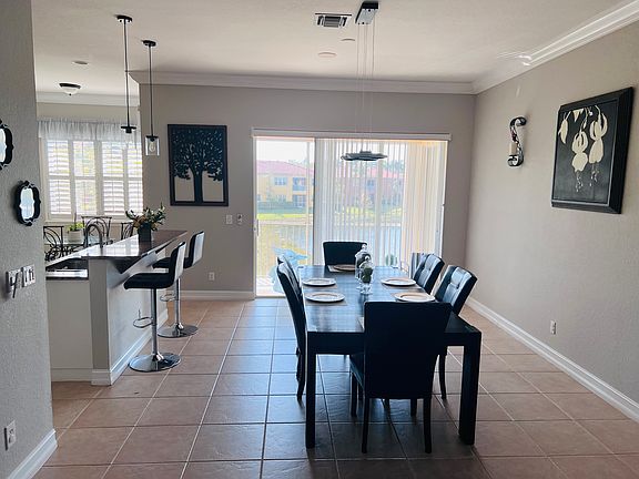 5th image of 7070 San Lorenzo Ct #201