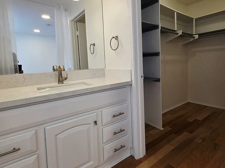 1230 N June St #217 — Photo 18