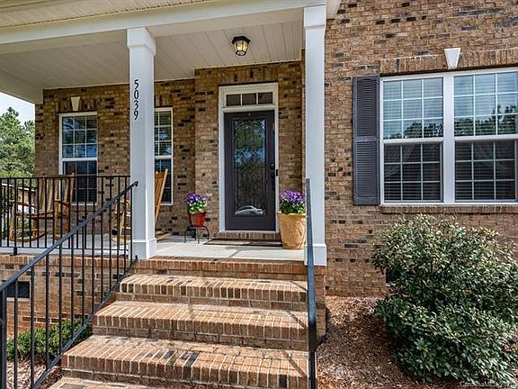 2nd image of 5039 Gatsby Cir