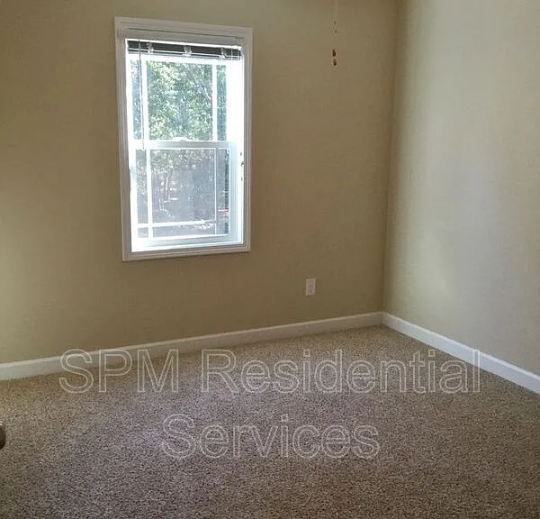 748 Chadwick Shores Dr — Photo 16