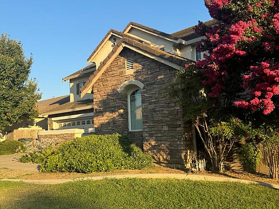 4th image of 1298 Esplanade Dr