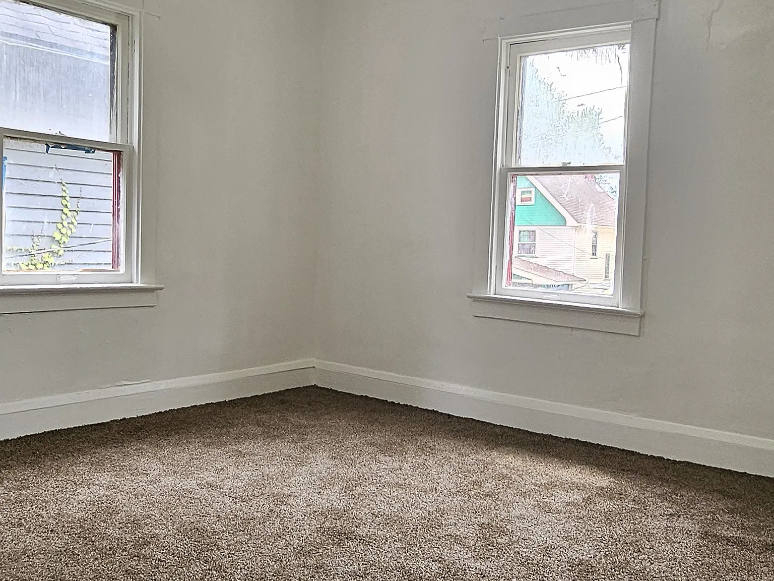 3 bed, 1381 sqft, $1,300 — Photo 4