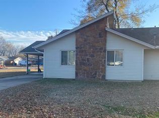 1101 W 17th St #A, Claremore, OK 74017