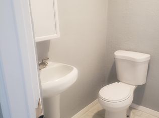 19426 Lodema Rd #B, Apple Valley, CA 92307