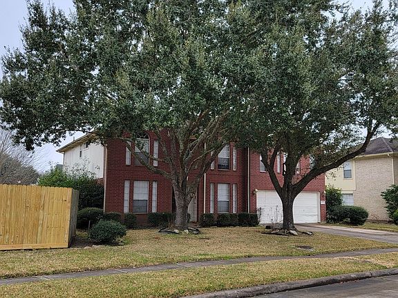 3rd image of 4507 E Thunderwood Cir