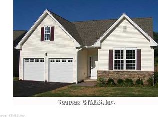 6 Mystique Ln, Cromwell, CT 06416