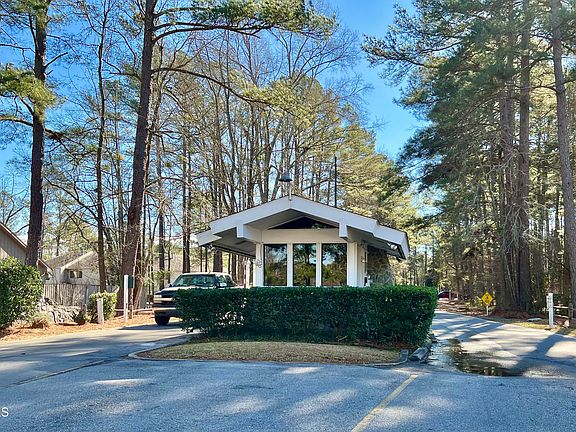 5th image of 820 Mimosa Dr #113