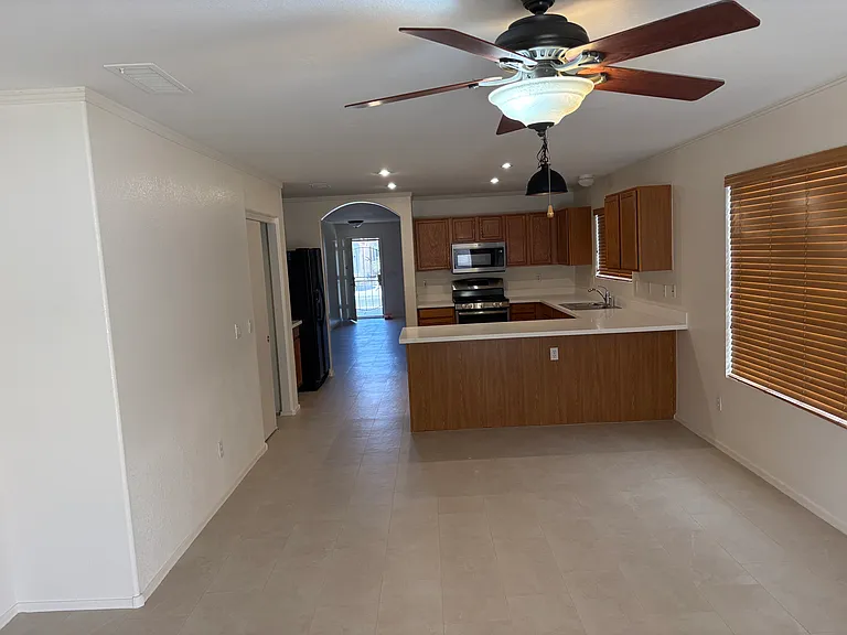 3812 W Fallen Leaf Ln — Photo 18