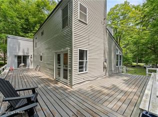 421 King Arthur Rd, Blakeslee, PA 18347