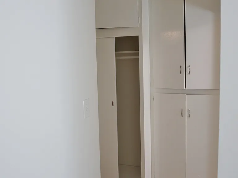 1605 E Ocean Blvd #8 — Photo 7