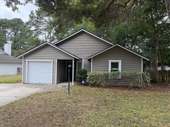 1486 E Crossing Ln, Mount Pleasant, SC 29466