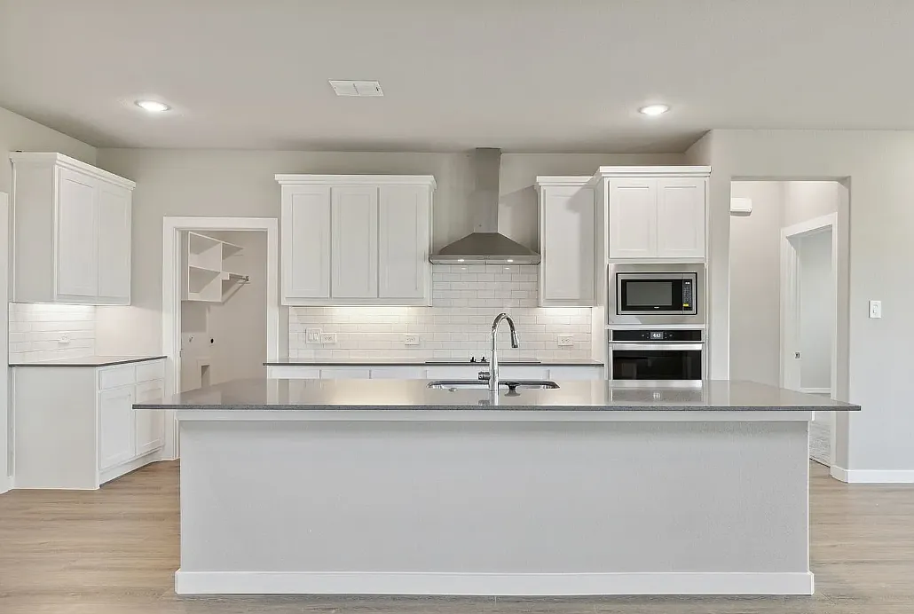 4 bed, 3557 sqft, $3,650 — Photo 3