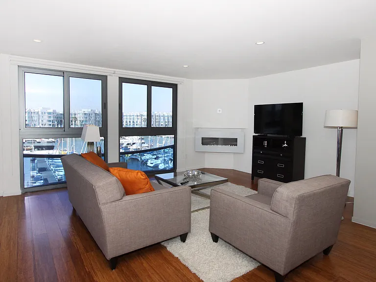 Waves MDR Apartments — Photo 12