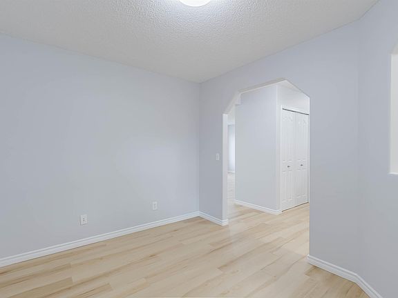 5th image of 1227 115th St SW