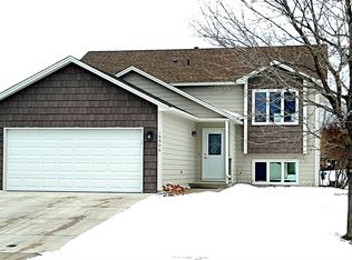 10906 Kentucky Ave N, Champlin, MN 55316