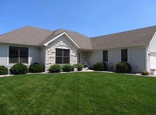 1132 Sundance Ln, Racine, WI 53402