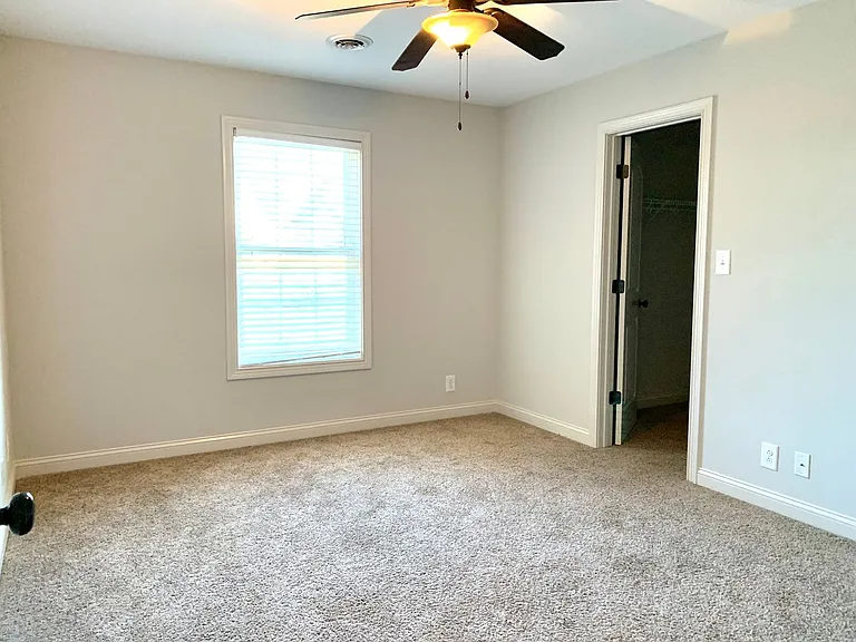 1533 Edgewater Ln — Photo 39