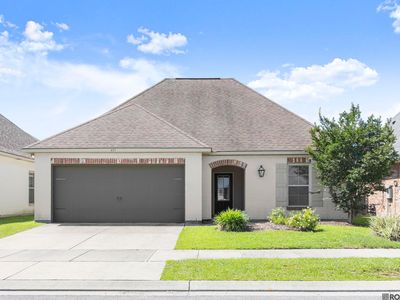 471 Lake Breeze Dr, Baton Rouge, LA, 70820