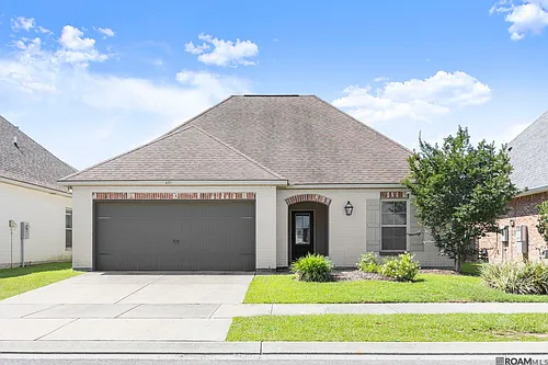 471 Lake Breeze Dr Photo 1