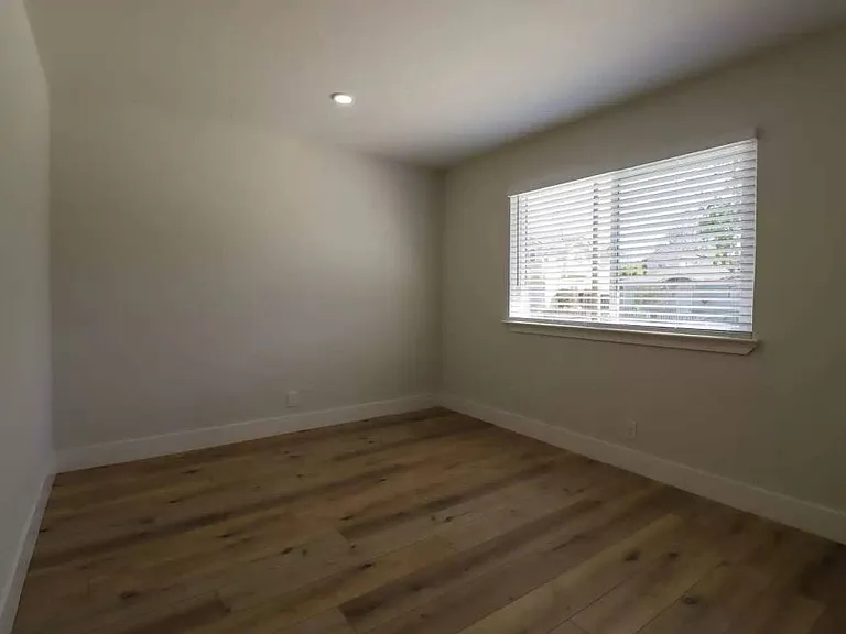 1184 Bonita Ave #1 — Photo 11