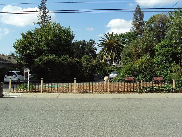 1st image of 1115 El Solyo Ave
