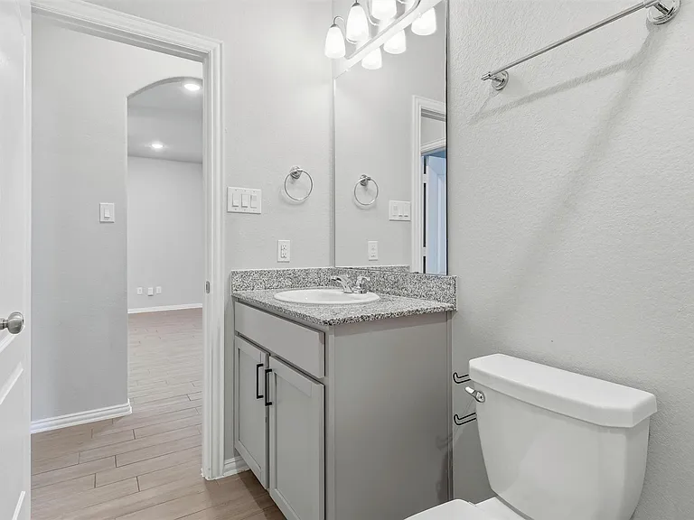 8415 Balding Dr — Photo 13