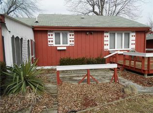 319 Peach Tree Ln, Indianapolis, IN 46219