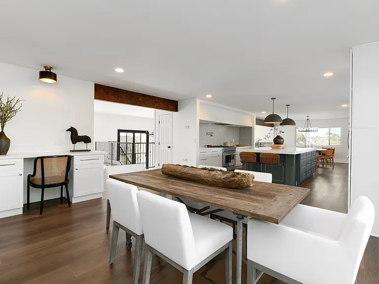 2904 Levante St — Photo 17