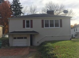 8128 Charlesderry Rd, Kirtland, OH 44094