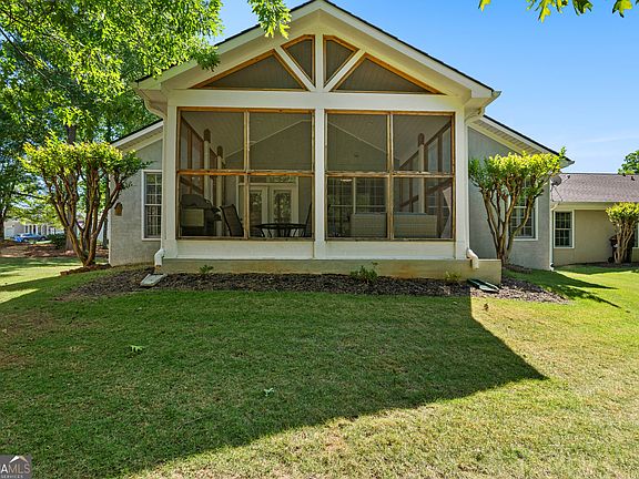 3rd image of 218 Collierstown Way