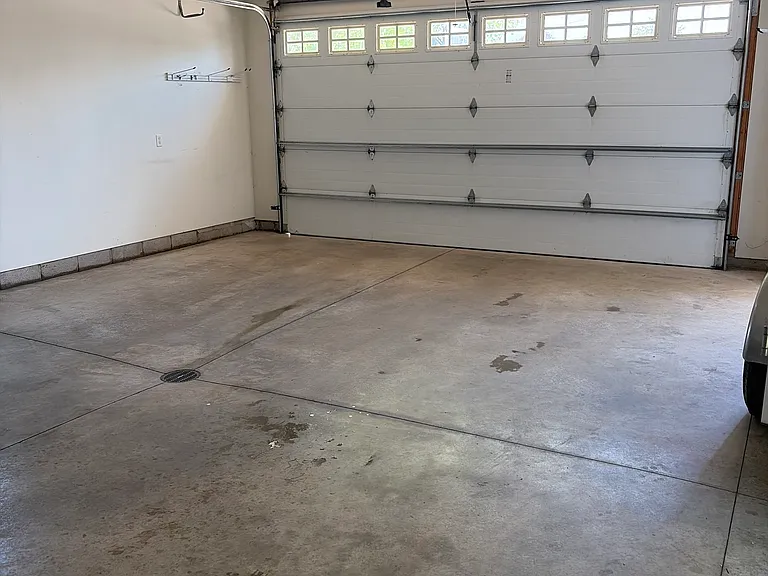 1708 Hawthorne Ave — Photo 21