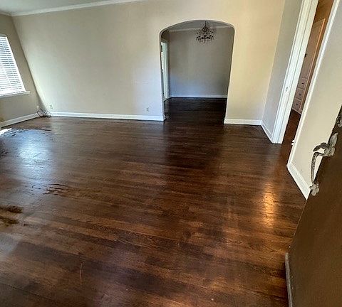 2nd image of 202 E Sonoma Ave