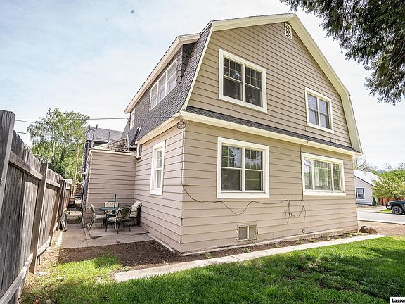 3rd image of 705 Court St