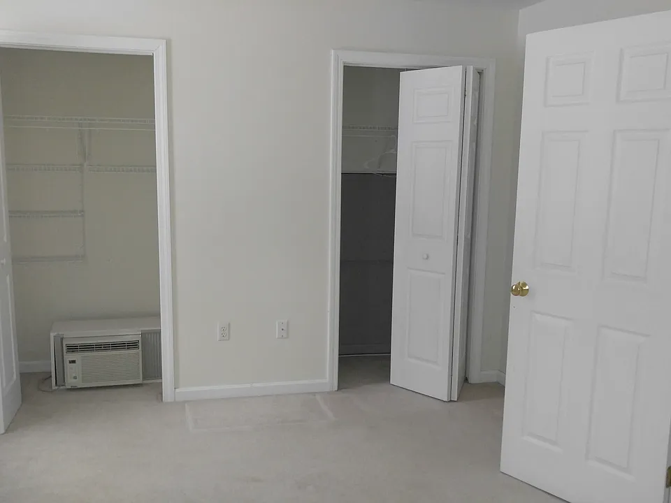 Second Floor Bedroom with 2 