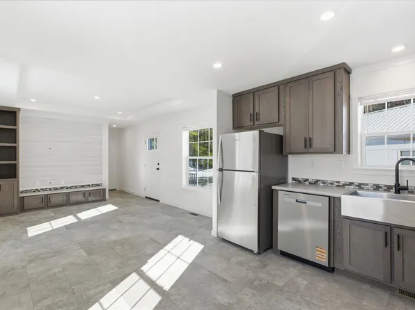 71 Carla Court, Campton, NH 03223