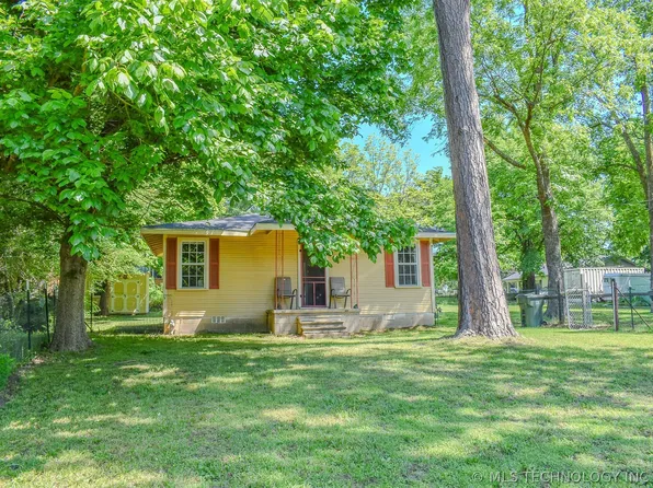 205 SE 2nd St, Antlers, OK 74523