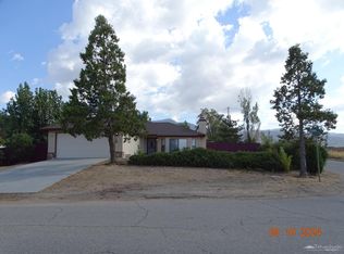 21140 Woodford Tehachapi Rd, Tehachapi, CA 93561